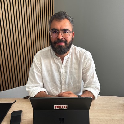 Ismail Karaman, associé de Milli Assurances, à son bureau